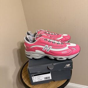 New Balance 1000 Pink and Gray Sneakers